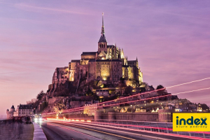 WYCIECZKA SZKOLNA DO PARYZA I LE MONT SAINT MICHEL