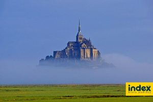 WYCIECZKA SZKOLNA DO PARYZA I LE MONT SAINT MICHEL