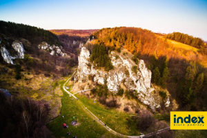 WYCIECZKA SZKOLNA NA JURE KRAKOWSKO-CZESTOCHOWSKA 