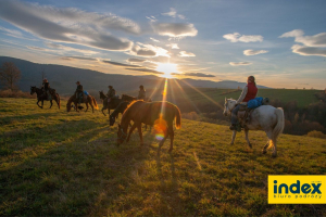 WYCIECZKA SZKOLNA W BIESZCZADY 3 DNI 