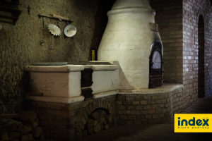 WYCIECZKA SZKOLNA DO EGERU I MISZKOLCA 3 DNI